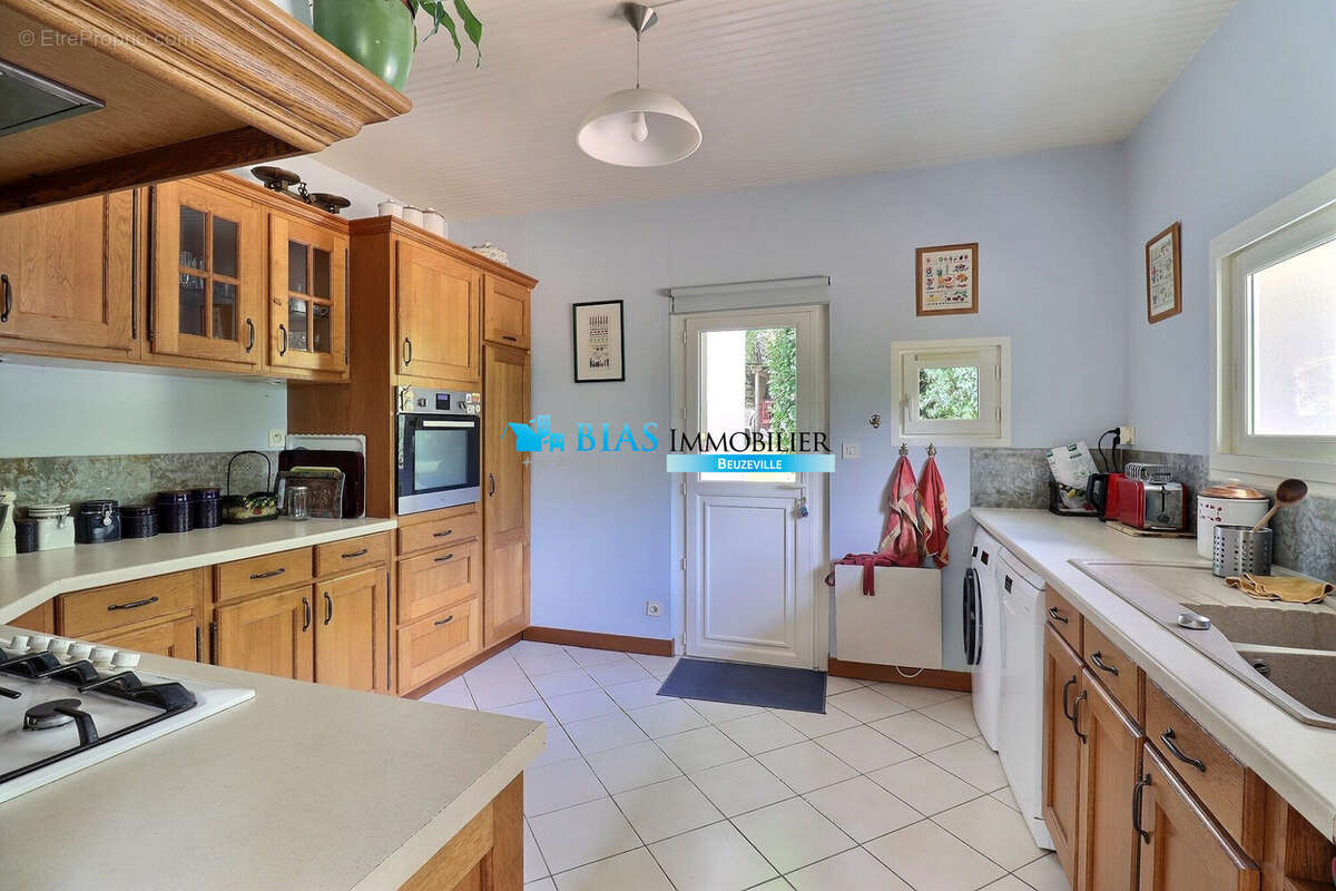 Maison à CONTEVILLE