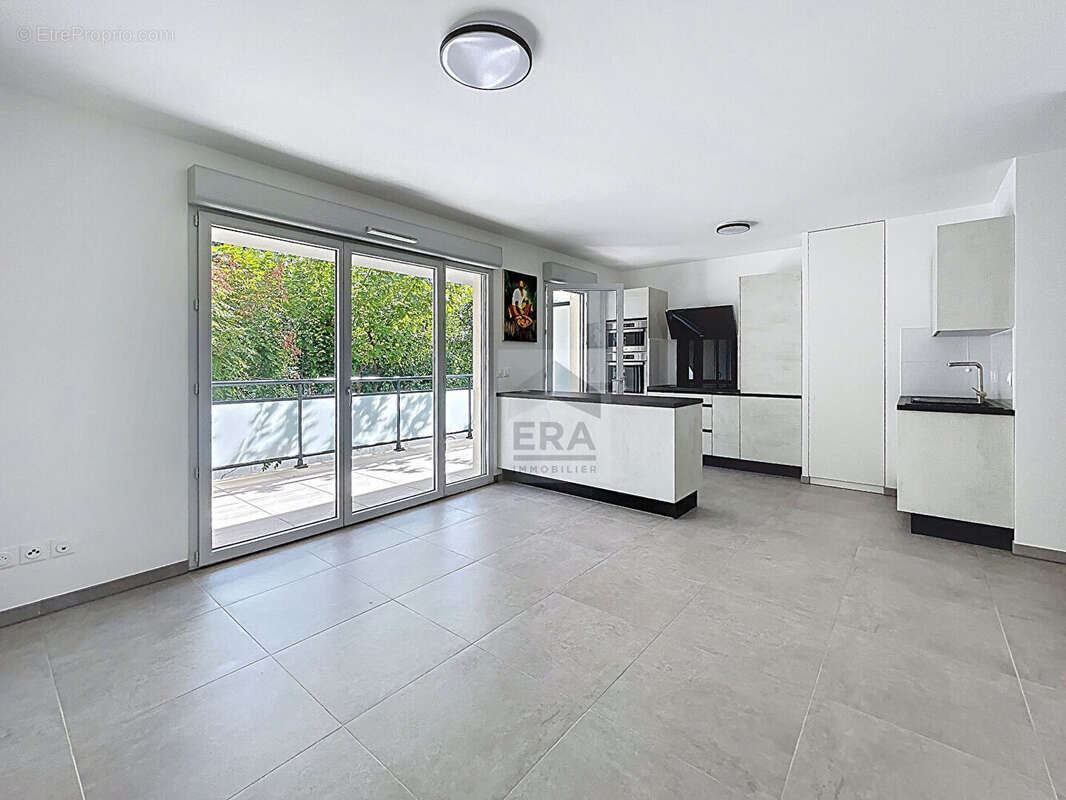 Appartement à MARSEILLE-9E