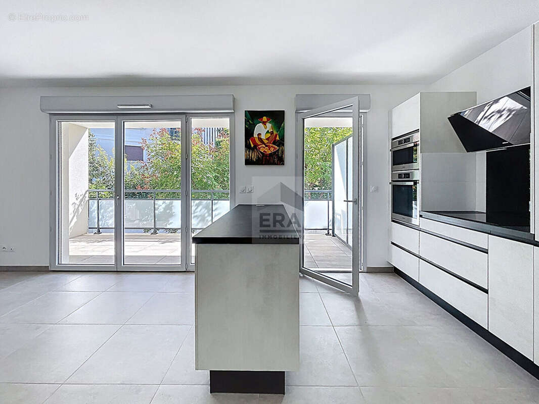 Appartement à MARSEILLE-9E