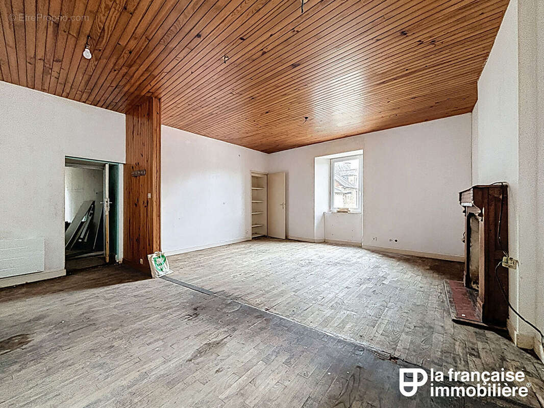 Appartement à MONTAUBAN-DE-BRETAGNE