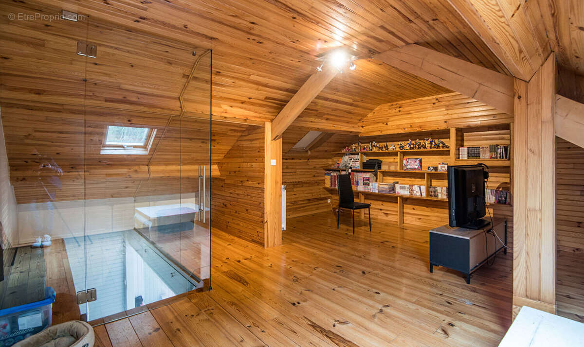 Maison à LE MONASTERE