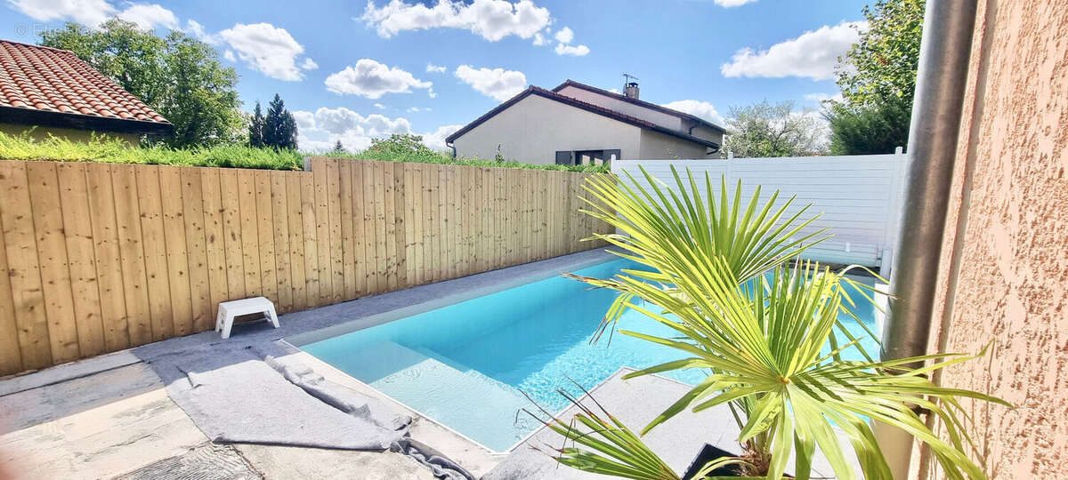 Maison à PONT-DU-CHATEAU