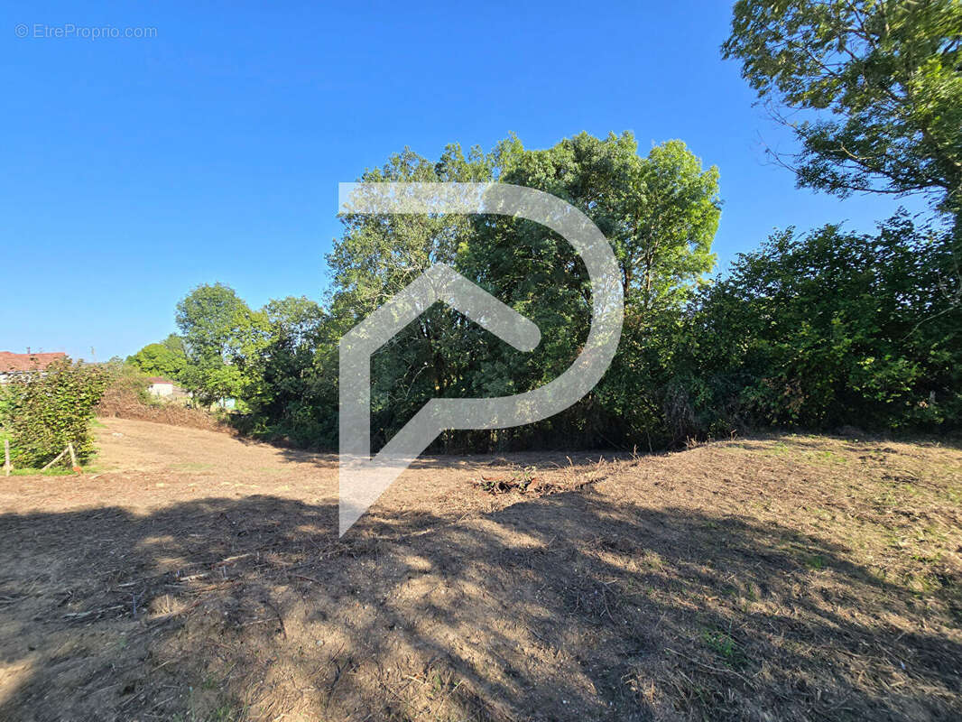 Terrain à ARTHEZ-DE-BEARN