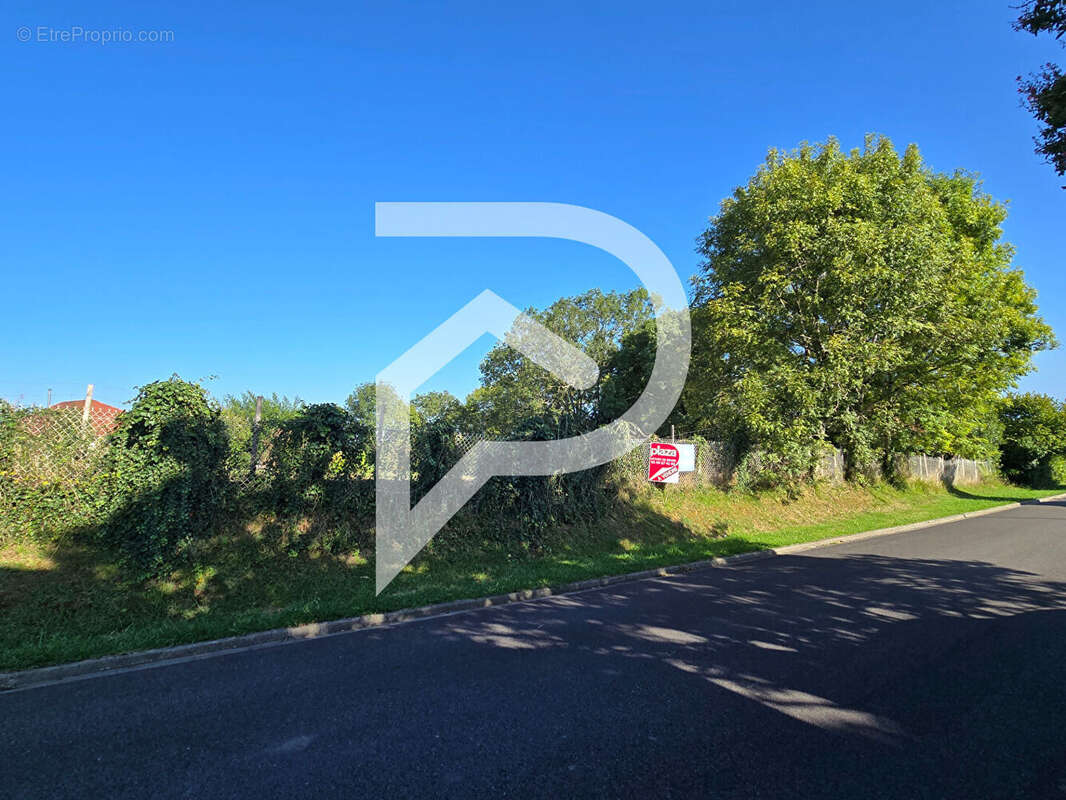 Terrain à ARTHEZ-DE-BEARN