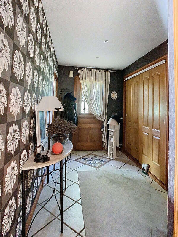 Maison à CONDAT-SUR-VIENNE