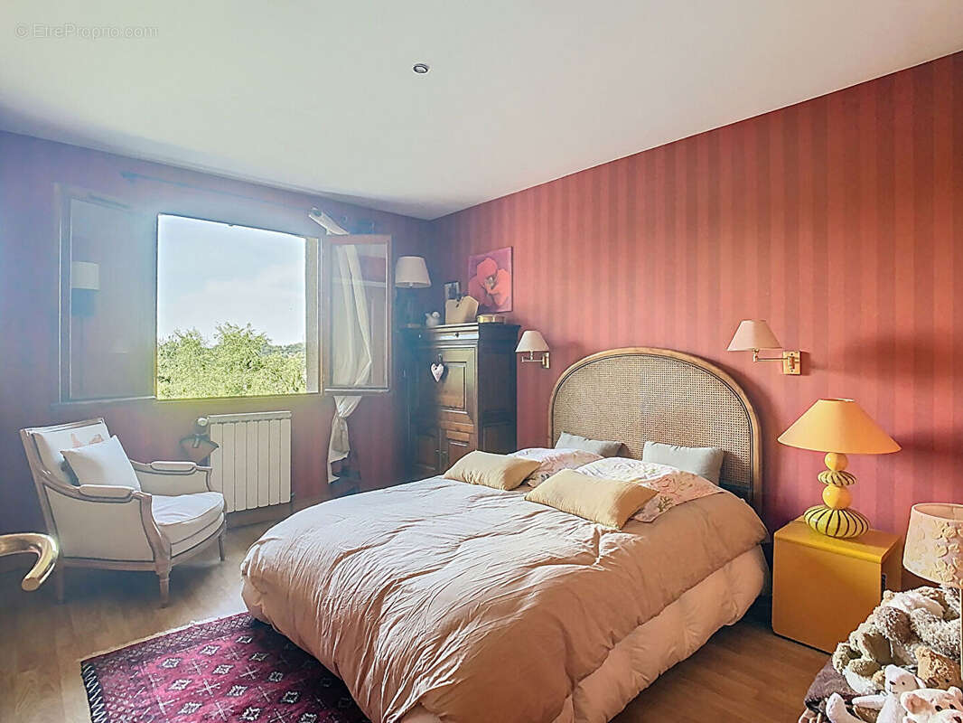 Maison à CONDAT-SUR-VIENNE