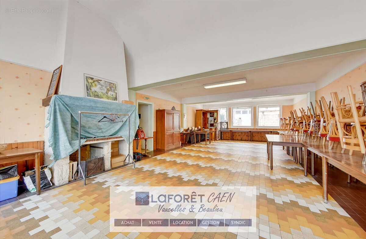 Commerce à BRETTEVILLE-SUR-LAIZE