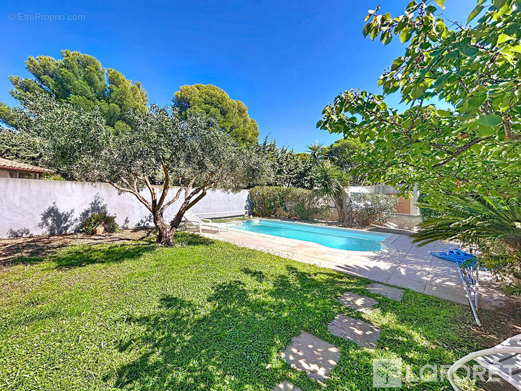 Maison à SAUSSET-LES-PINS