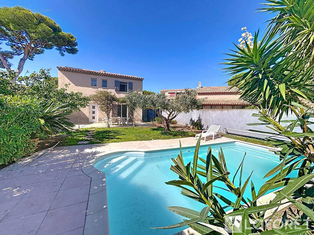 Maison à SAUSSET-LES-PINS