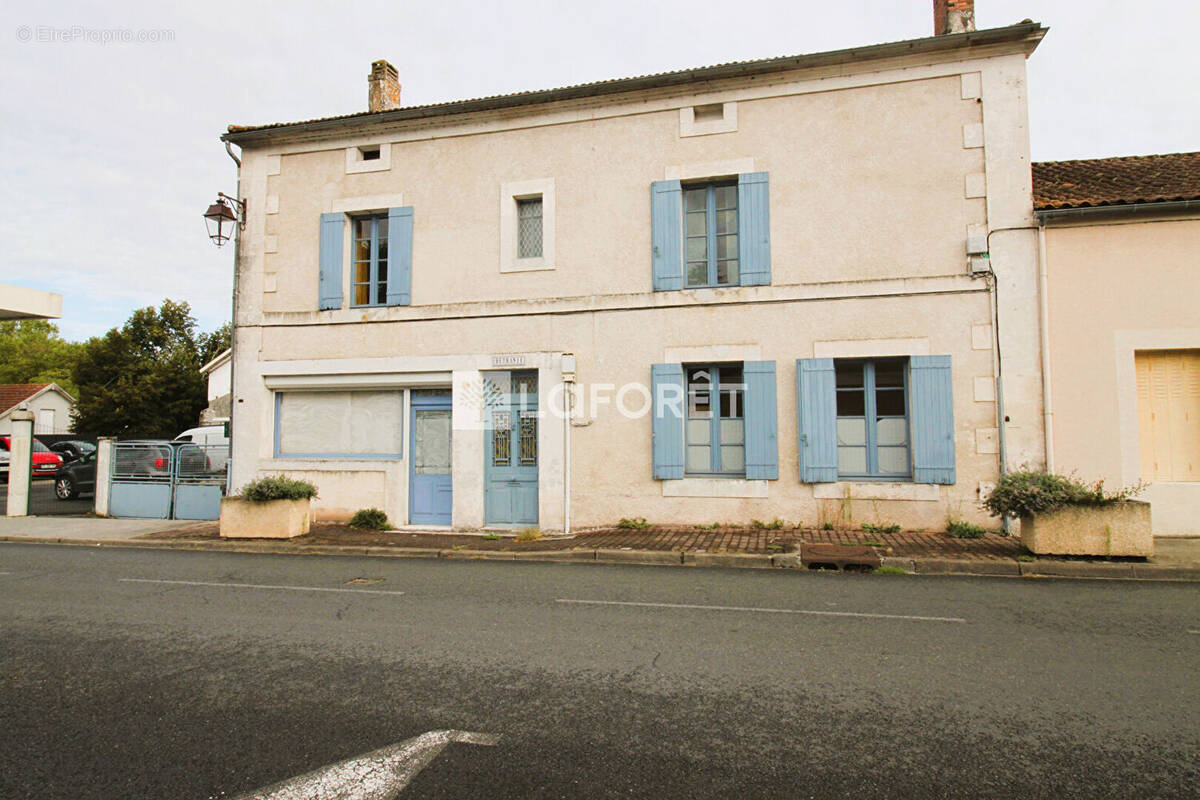 Maison à TOCANE-SAINT-APRE