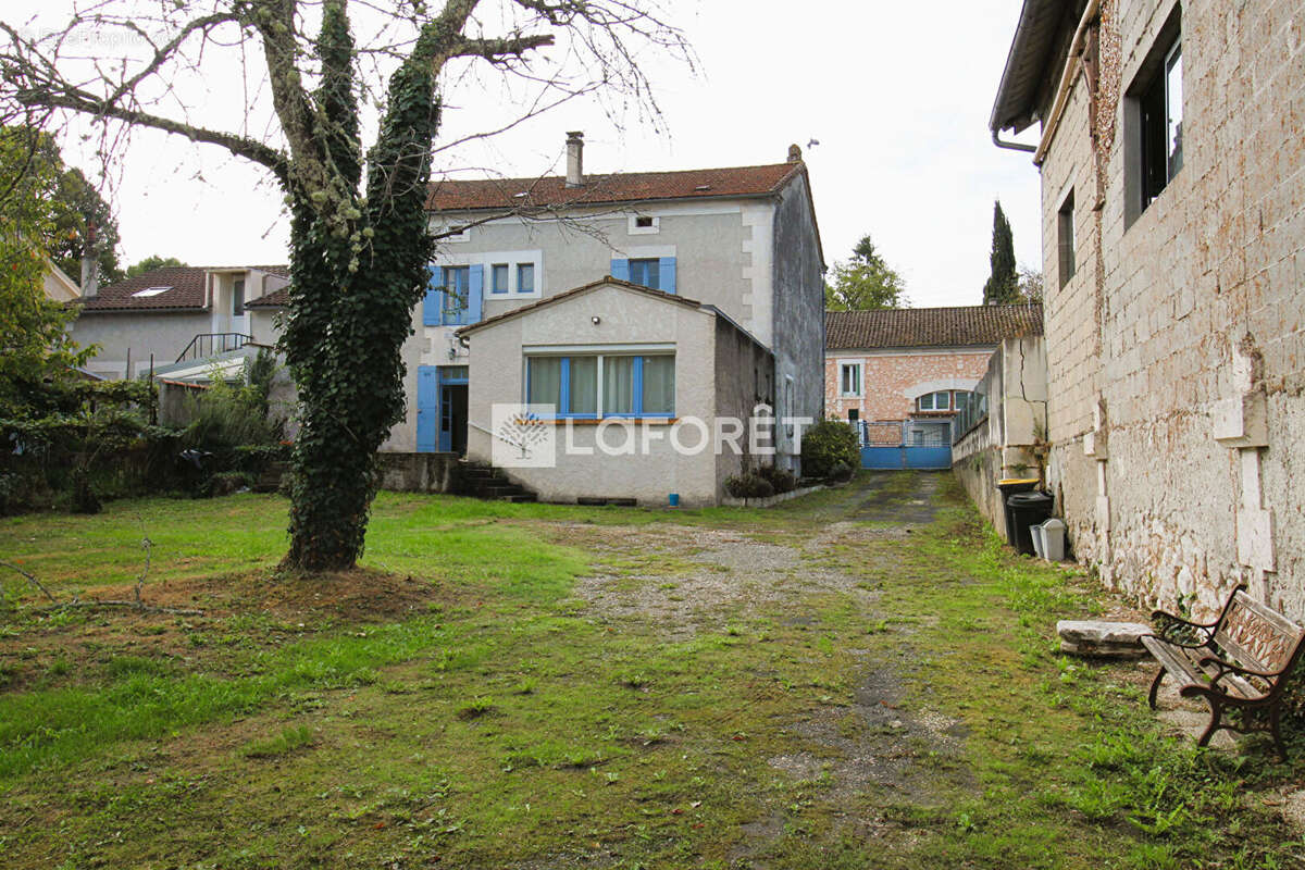 Maison à TOCANE-SAINT-APRE