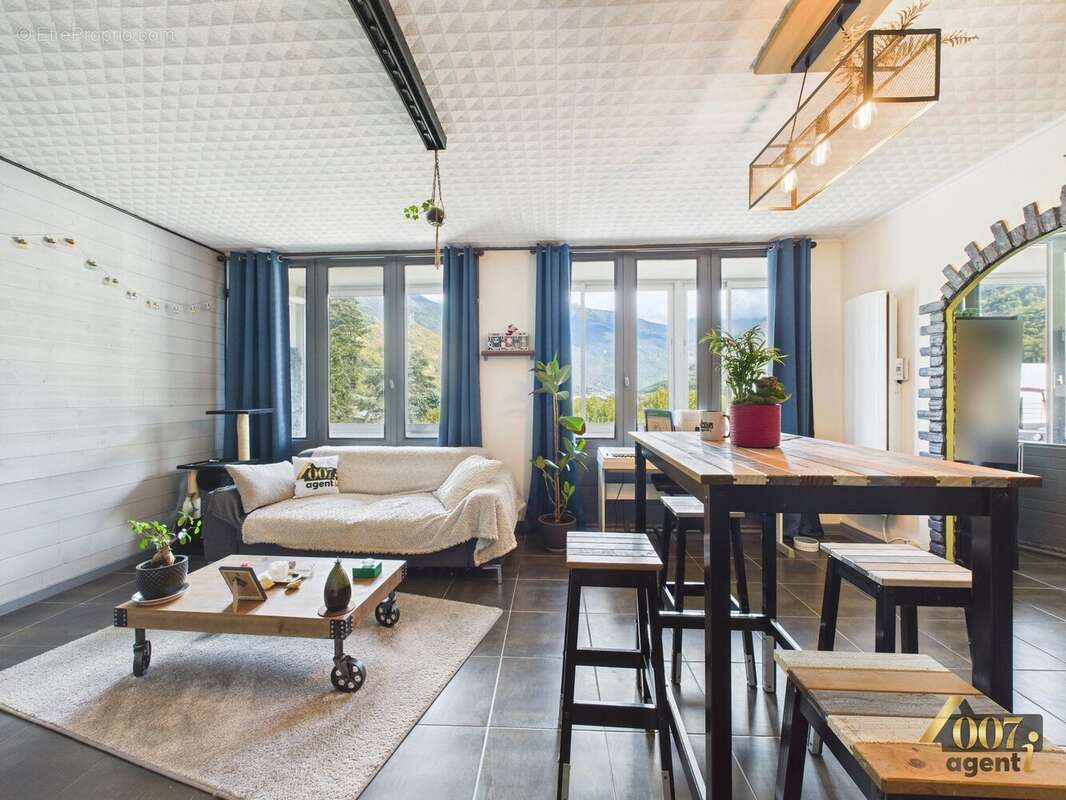 Appartement à ALBERTVILLE