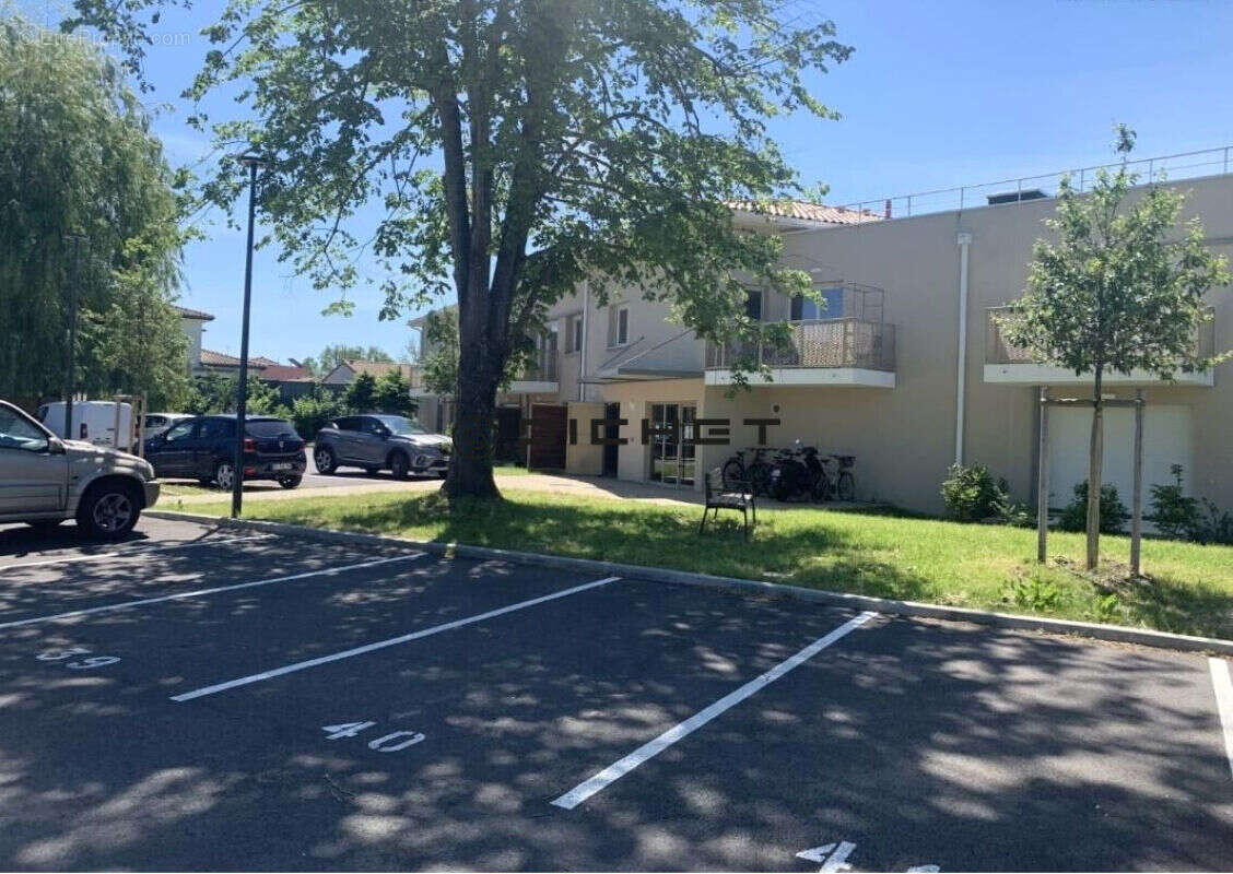 Appartement à BELBERAUD