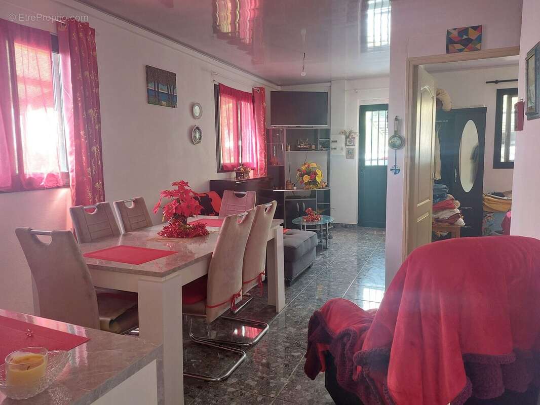 Maison à SAINTE-MARIE