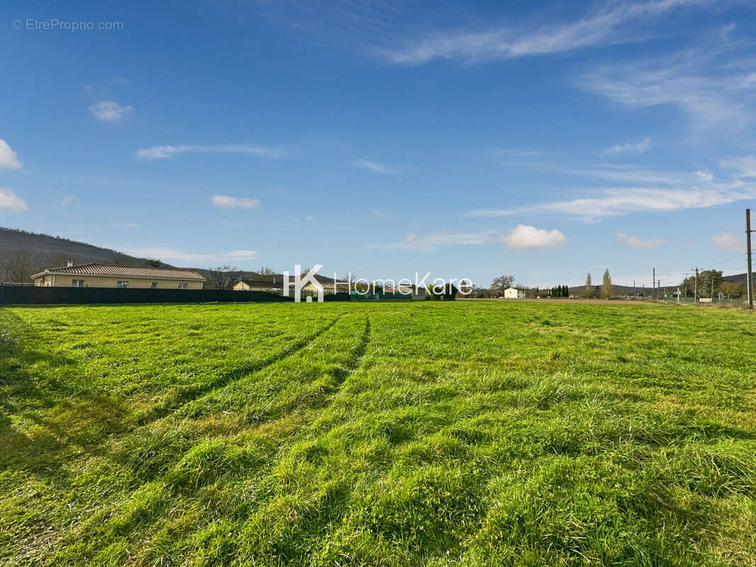 Terrain à MARTRES-TOLOSANE