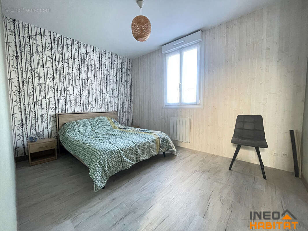 Appartement à LA MEZIERE