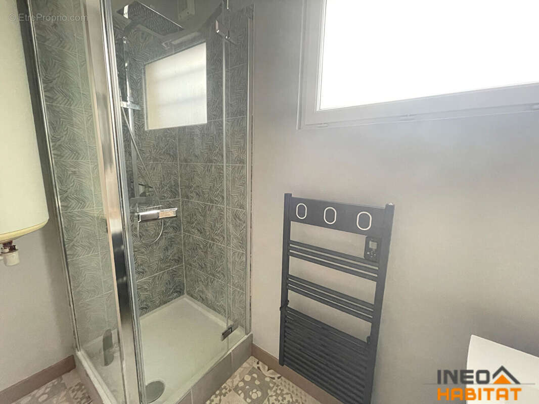 Appartement à LA MEZIERE