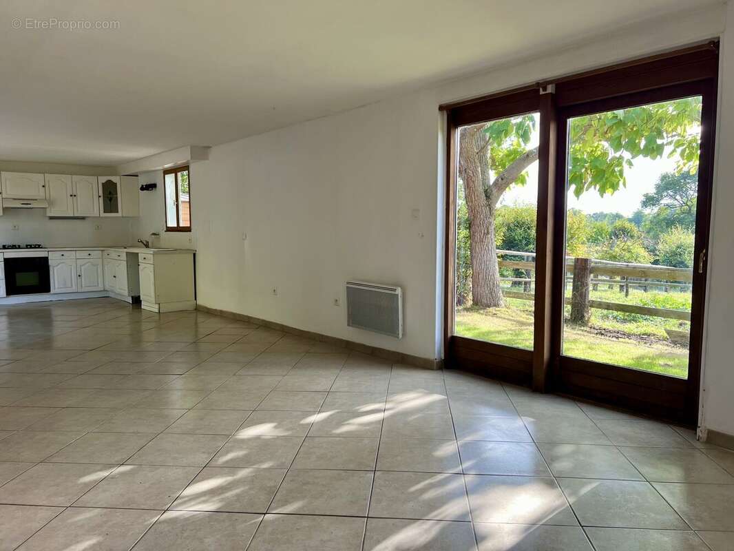 Maison à SAINT-PIERRE-AZIF