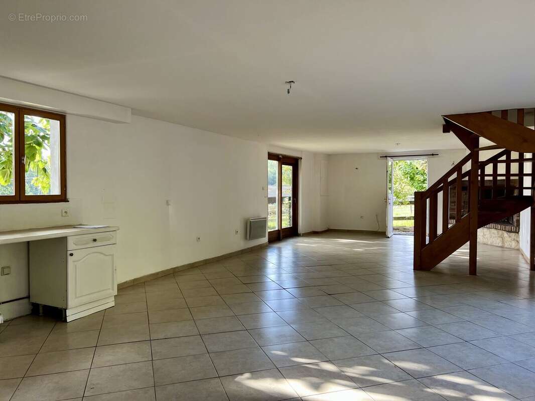 Maison à SAINT-PIERRE-AZIF