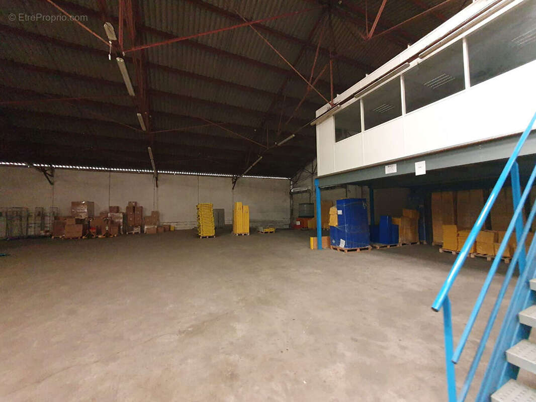 Terrain à SAINTE-EULALIE