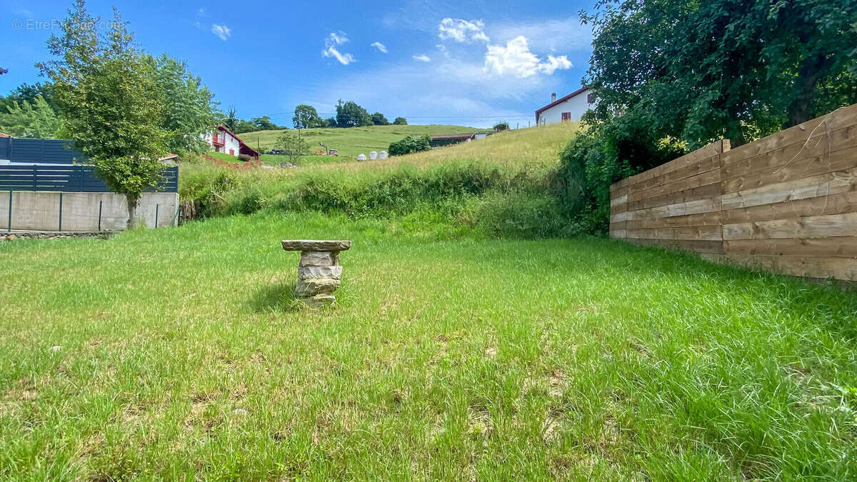 Photo 2 - Maison à SAINT-ETIENNE-DE-BAIGORRY