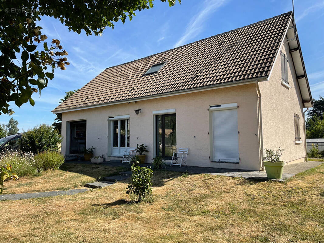 Maison à PLEUMARTIN