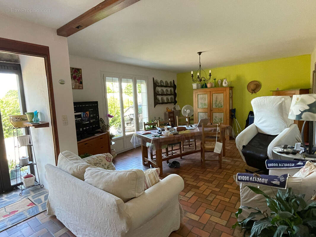 Maison à PLEUMARTIN