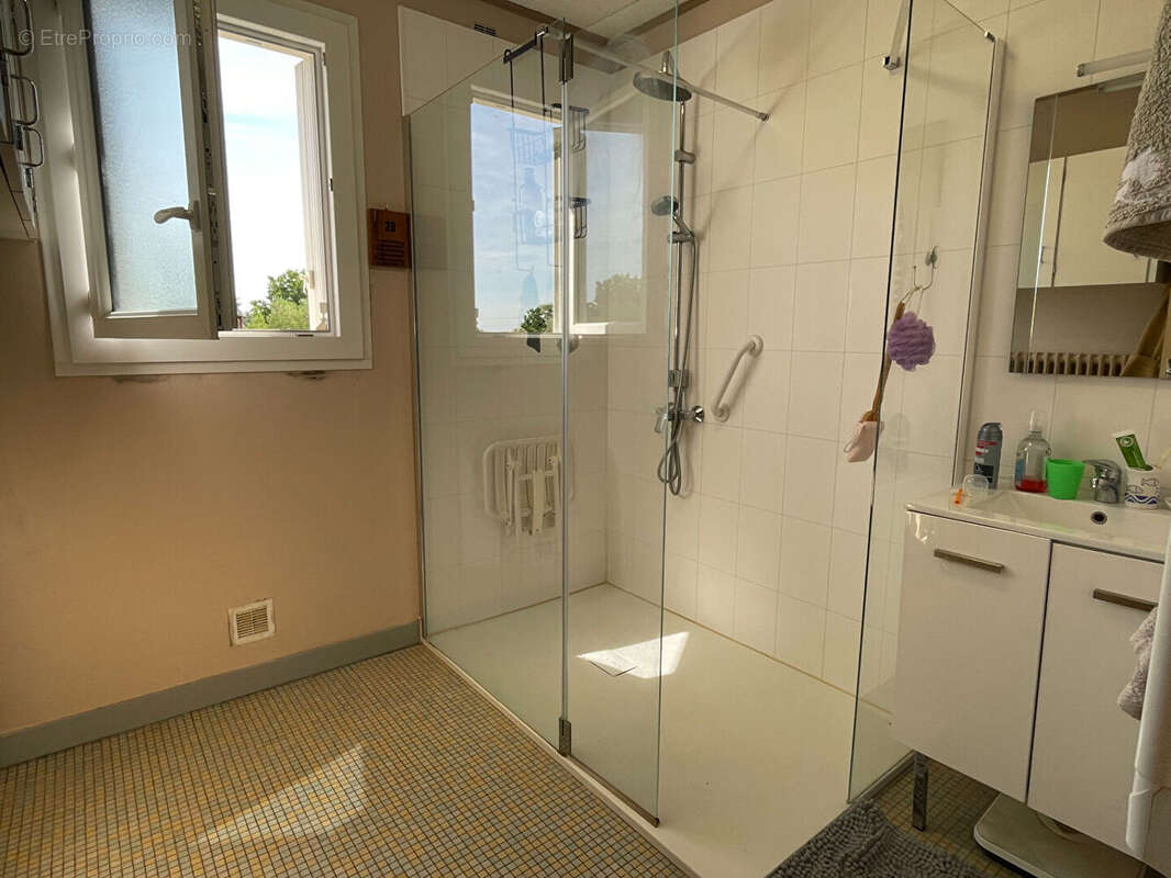 Maison à PLEUMARTIN