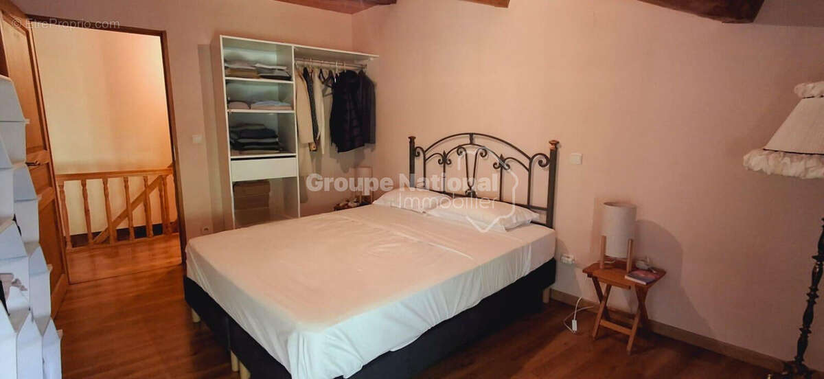 Maison à CRUVIERS-LASCOURS