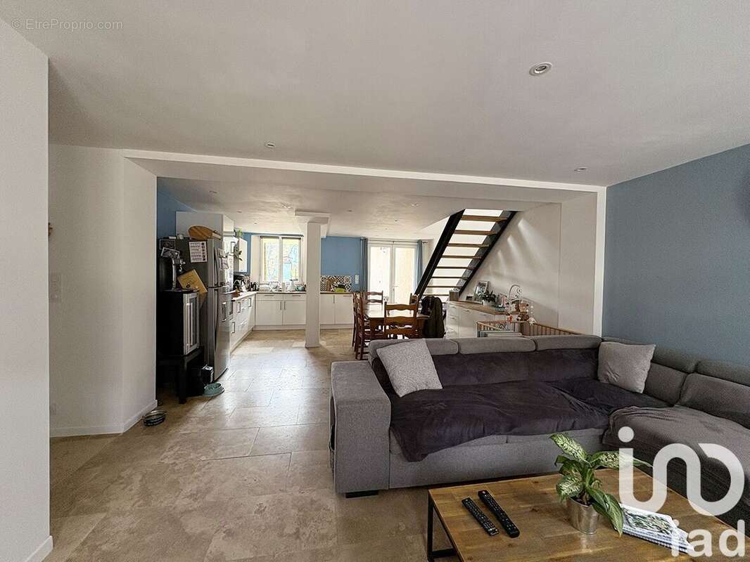 Photo 4 - Maison à VILLENEUVE-LES-GENETS