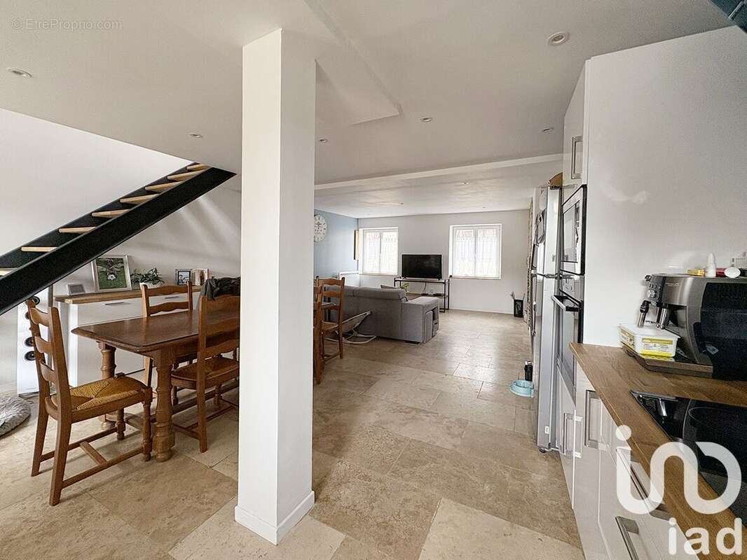 Photo 5 - Maison à VILLENEUVE-LES-GENETS