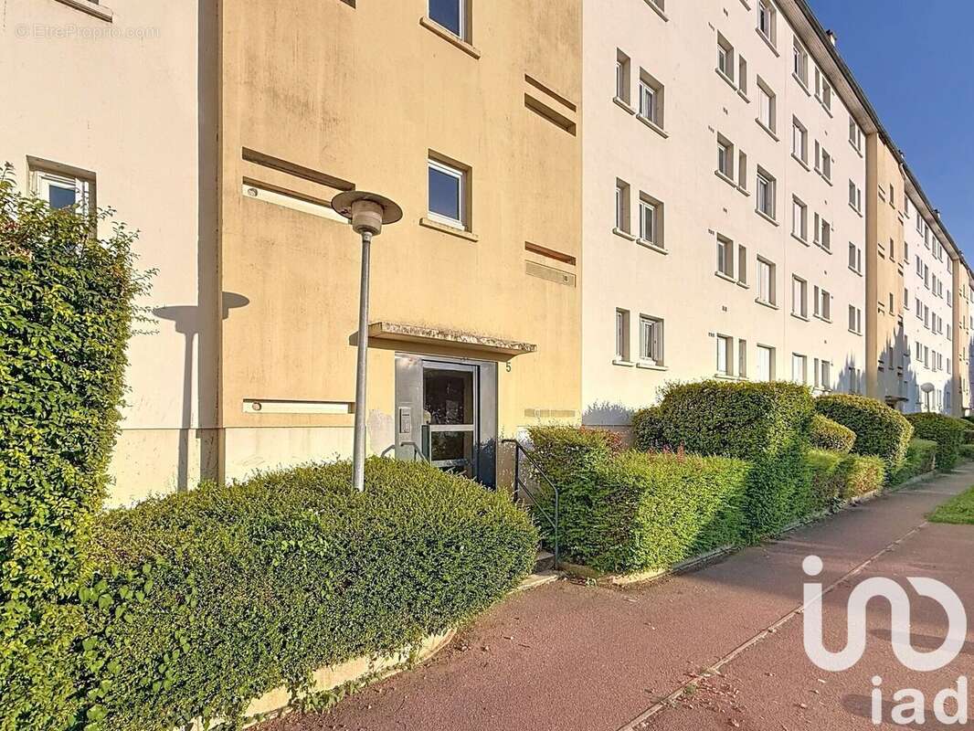 Photo 7 - Appartement à SAINT-FARGEAU-PONTHIERRY