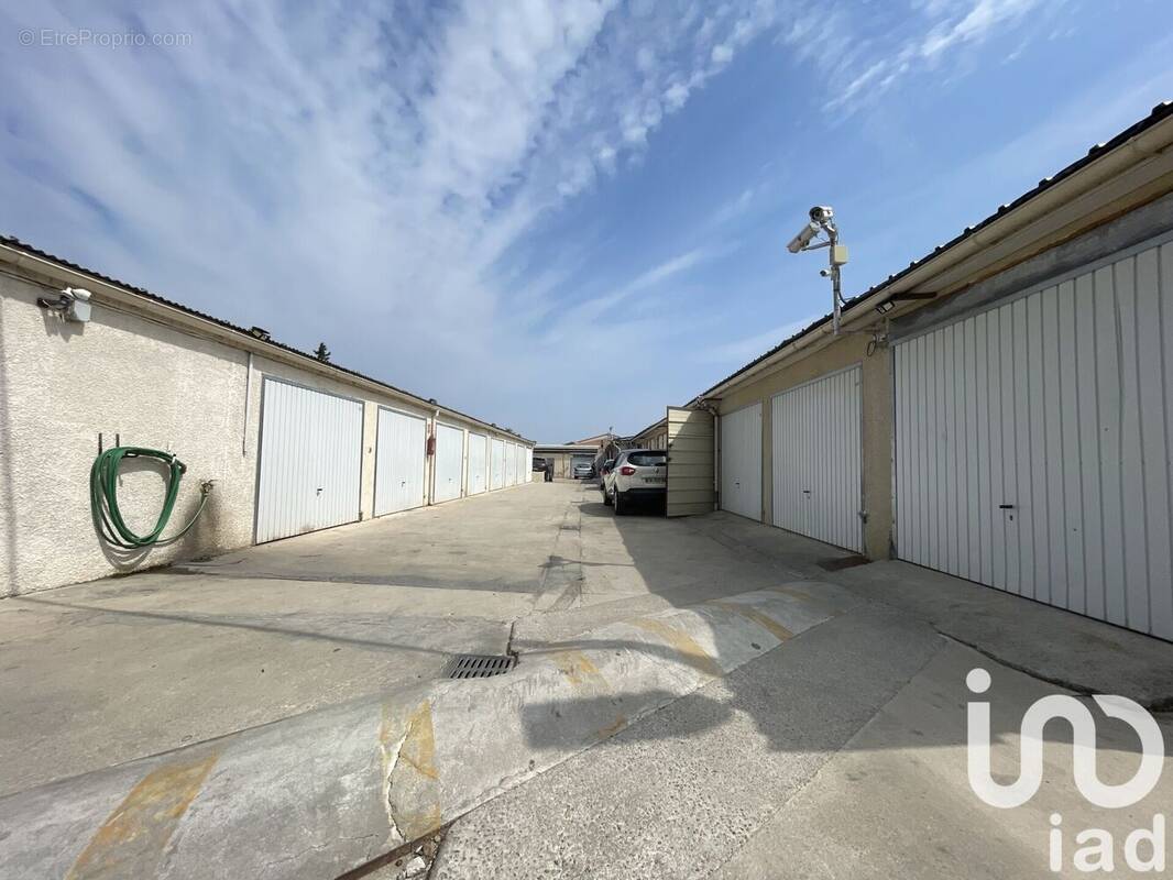 Photo 1 - Parking à PERPIGNAN