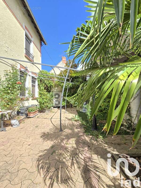 Photo 2 - Maison à PUSSAY