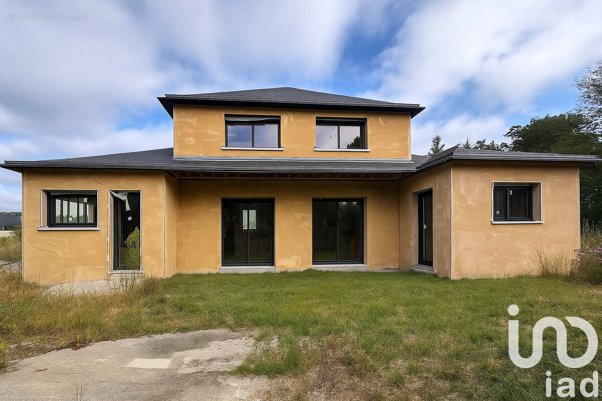 Photo 1 - Maison à CAMORS