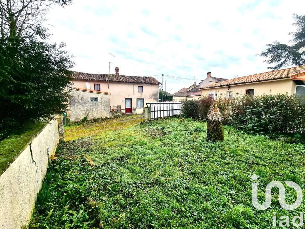 Photo 2 - Maison à THENEZAY