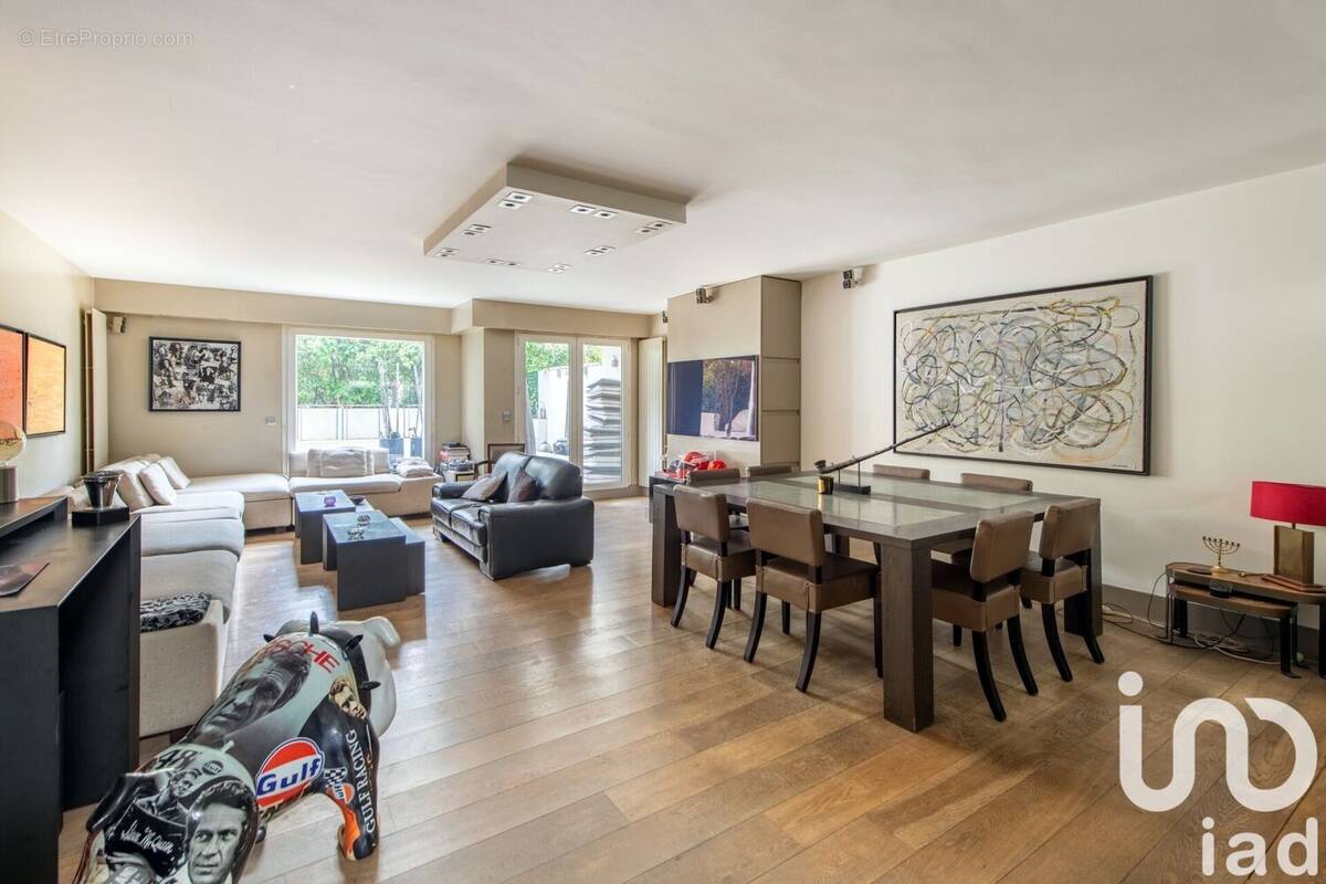 Photo 1 - Appartement à SURESNES