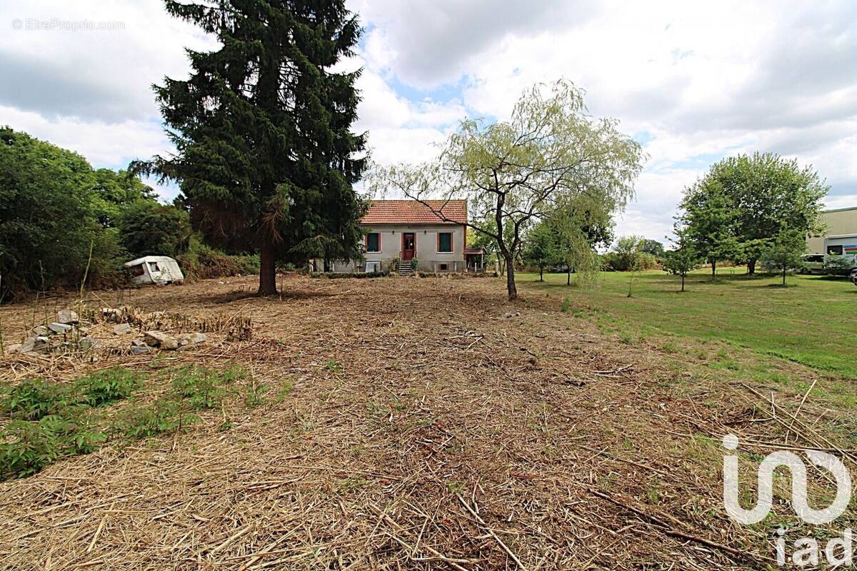 Photo 1 - Maison à MOURIOUX-VIEILLEVILLE