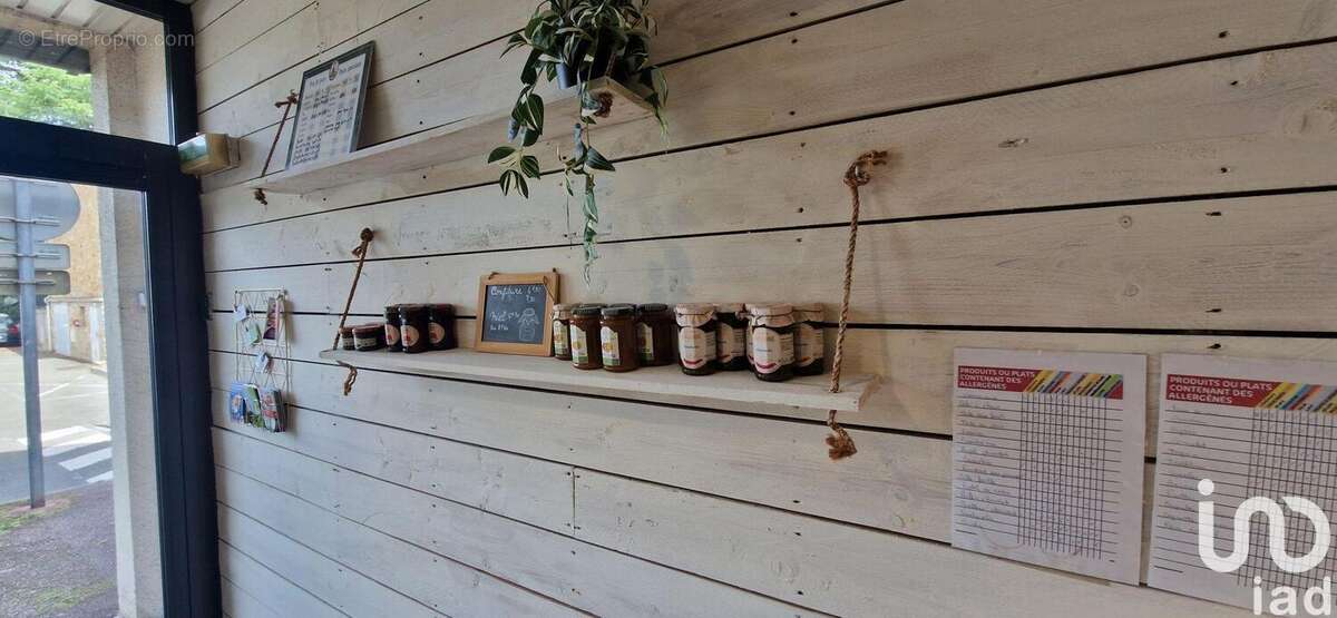 Photo 4 - Commerce à ELANCOURT