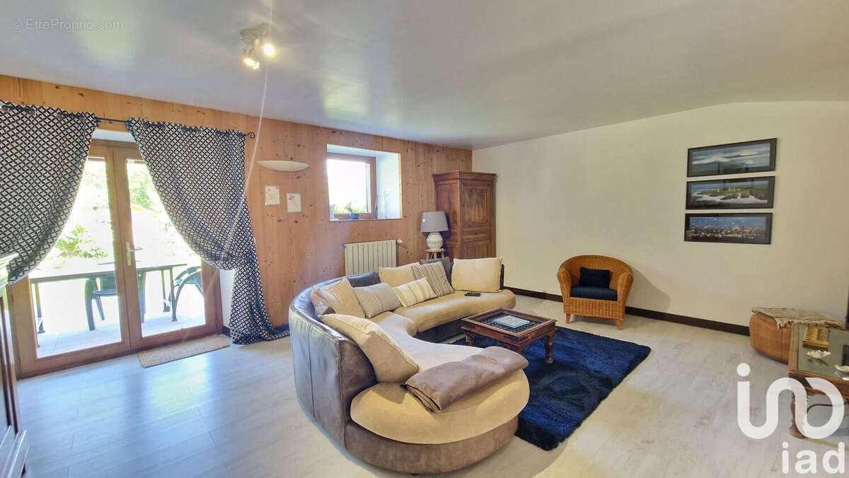 Photo 5 - Maison à SAINT-MARTIN-DE-LA-CLUZE