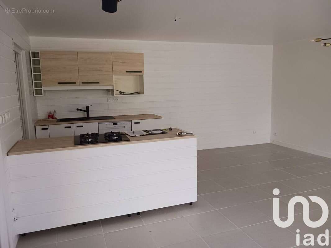 Photo 2 - Maison à USSON-DU-POITOU