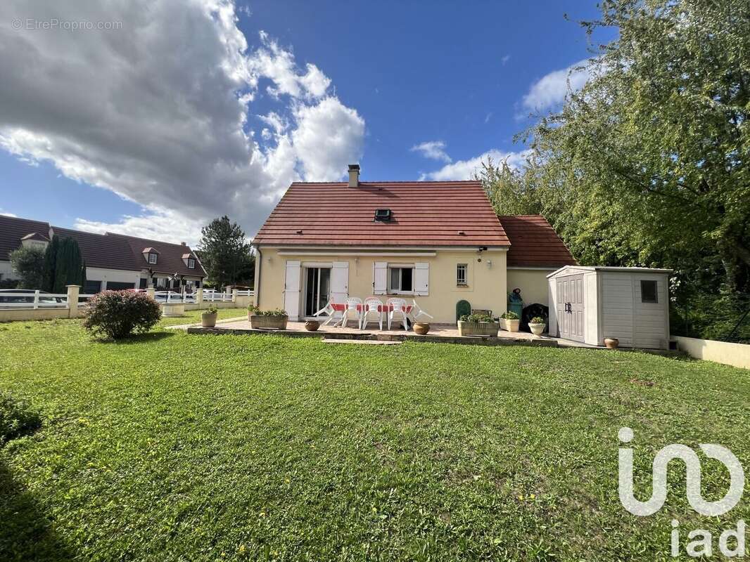 Photo 2 - Maison à ATTAINVILLE