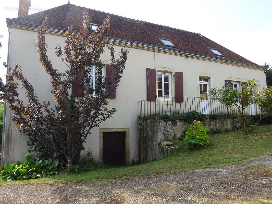 Maison à SCEAUX-SUR-HUISNE