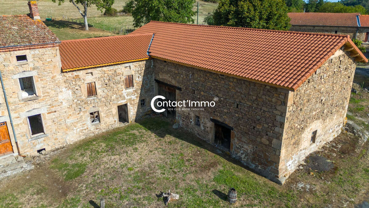 Maison à SAINT-DIER-D&#039;AUVERGNE