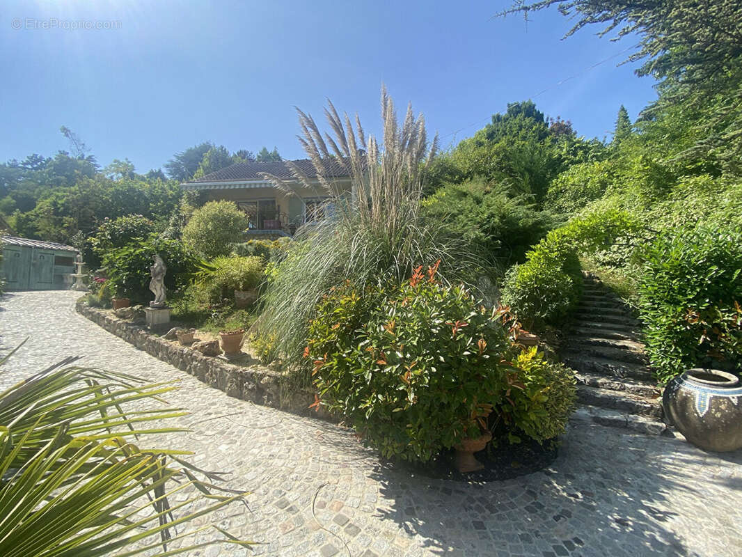 Maison à BERNIERES-SUR-SEINE