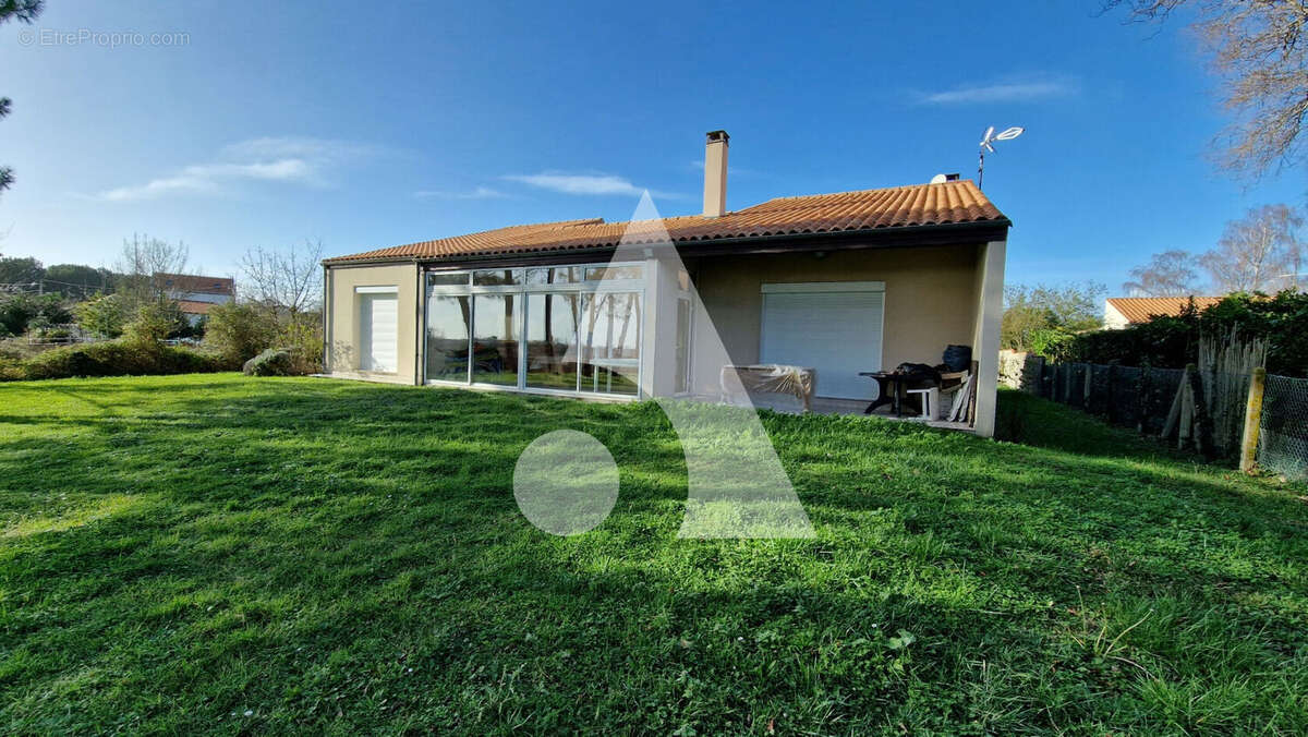 Maison à LA TREMBLADE