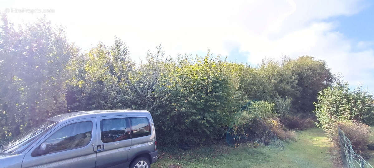 Terrain à SEBONCOURT