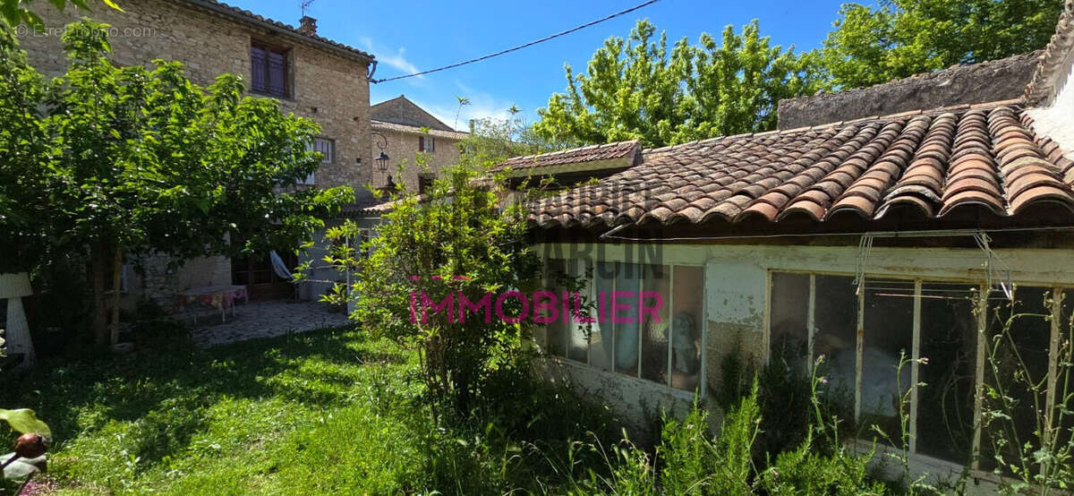 Maison à PERNES-LES-FONTAINES