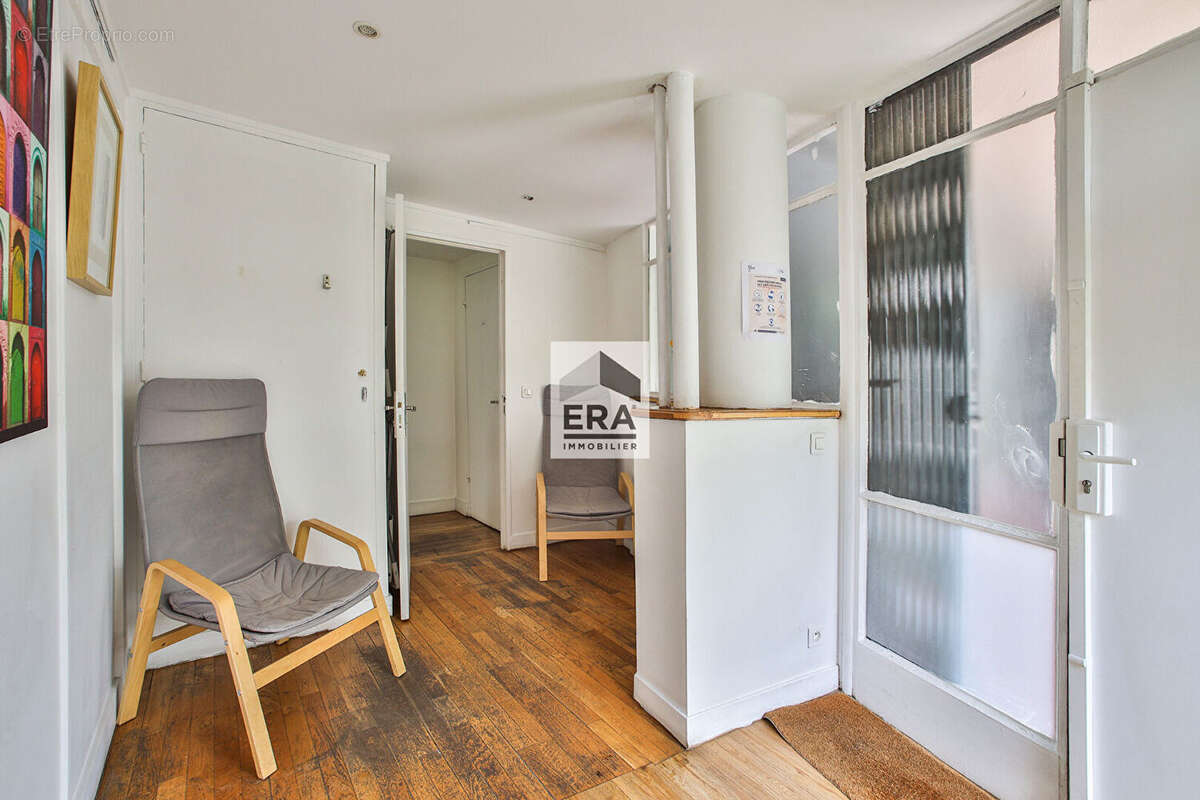 Appartement à PARIS-14E