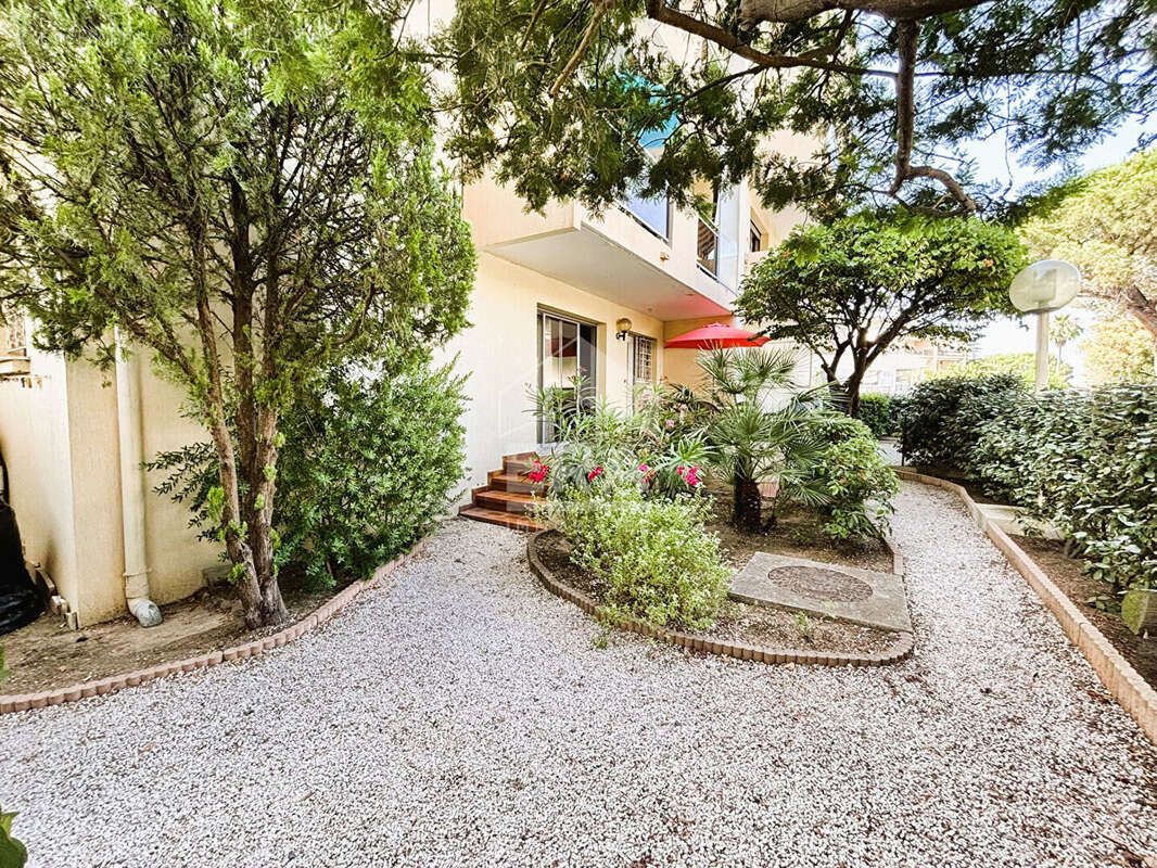 Appartement à FREJUS